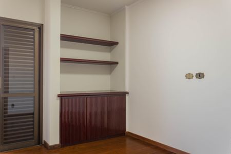 Apartamento para alugar com 156m², 4 quartos e 2 vagasQuarto 2