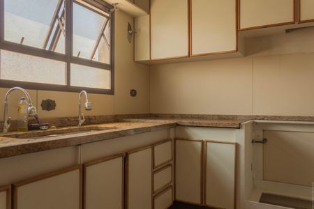 Apartamento para alugar com 156m², 4 quartos e 2 vagasCozinha