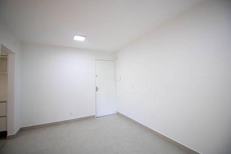 Sala de apartamento para alugar com 2 quartos, 51m² em Vila Suzana, São Paulo