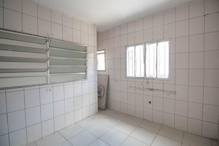 Cozinha  de casa para alugar com 1 quarto, 50m² em Jardim Denise, São Paulo