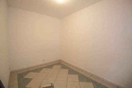 Quarto de casa para alugar com 1 quarto, 50m² em Jardim Denise, São Paulo