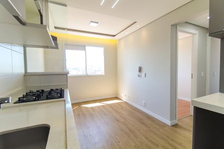 Sala/Cozinha de apartamento para alugar com 2 quartos, 33m² em Itaquera, São Paulo