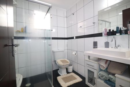 Casa à venda com 112m², 2 quartos e 2 vagasBanheiro