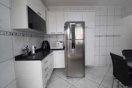 Casa à venda com 112m², 2 quartos e 2 vagasCozinha