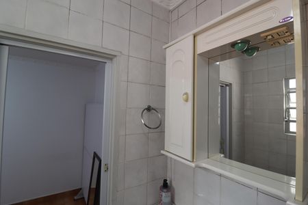 Casa à venda com 112m², 2 quartos e 2 vagasBanheiro Edícula