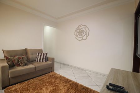 Casa à venda com 112m², 2 quartos e 2 vagasSala