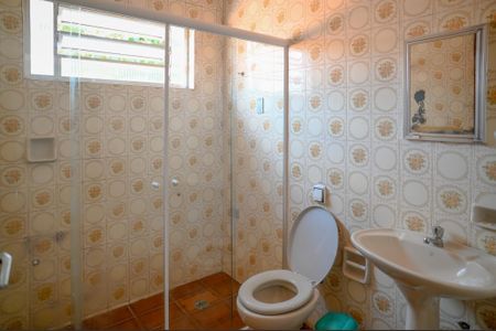 Casa para alugar com 250m², 3 quartos e 2 vagasBanheiro Social