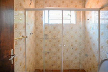 Casa para alugar com 250m², 3 quartos e 2 vagasBanheiro Social