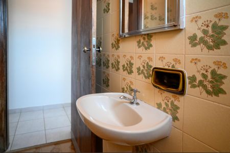 Casa para alugar com 250m², 3 quartos e 2 vagasBanheiro Quarto 1 - Suite