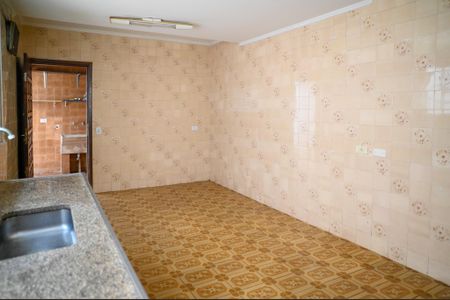 Casa para alugar com 250m², 3 quartos e 2 vagasCozinha