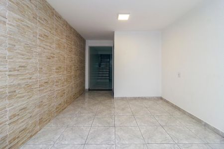 Sala de casa para alugar com 3 quartos, 200m² em Jardim Mirante, São Paulo