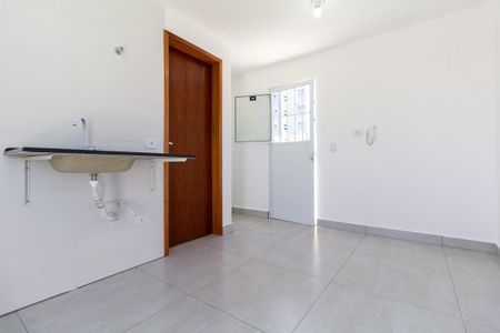 Sala e Cozinha de apartamento para alugar com 1 quarto, 40m² em Vila Ré, São Paulo