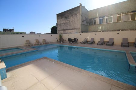 Apartamento para alugar com 59m², 2 quartos e 1 vagaÁrea comum - Piscina