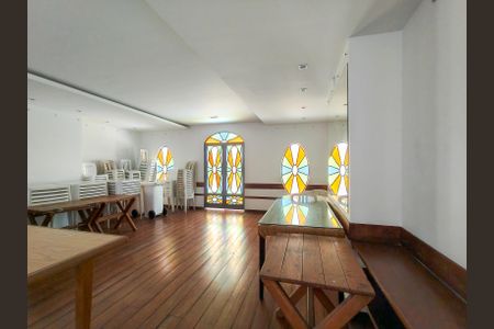 Apartamento à venda com 122m², 4 quartos e 1 vaga Apartamento à venda com 122m², 4 quartos e 1 vagaÁrea comum - Salão de festas