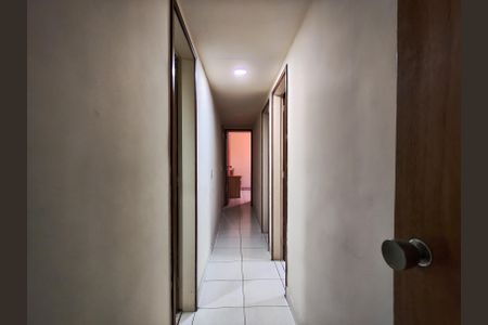Apartamento à venda com 122m², 4 quartos e 1 vaga Apartamento à venda com 122m², 4 quartos e 1 vagaCorredor