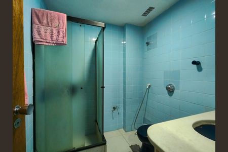 Apartamento à venda com 122m², 4 quartos e 1 vaga Apartamento à venda com 122m², 4 quartos e 1 vagaBanheiro da Suíte