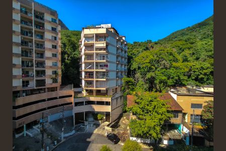 Apartamento à venda com 122m², 4 quartos e 1 vaga Apartamento à venda com 122m², 4 quartos e 1 vagaVista do Quarto 2