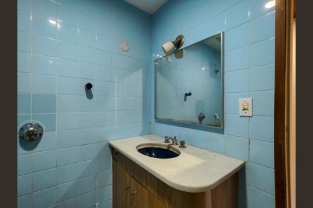 Apartamento à venda com 122m², 4 quartos e 1 vaga Apartamento à venda com 122m², 4 quartos e 1 vagaBanheiro da Suíte