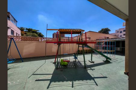 Apartamento à venda com 122m², 4 quartos e 1 vaga Apartamento à venda com 122m², 4 quartos e 1 vagaÁrea comum - Playground