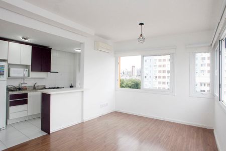 Sala de apartamento para alugar com 2 quartos, 63m² em Partenon, Porto Alegre