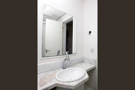 Apartamento à venda com 63m², 2 quartos e 2 vagasBanheiro 2