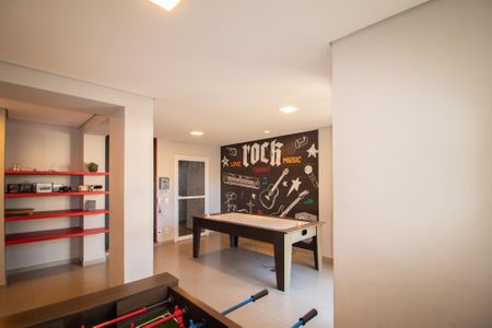 Apartamento para alugar com 64m², 2 quartos e 1 vagaÁrea comum