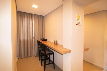 Apartamento para alugar com 64m², 2 quartos e 1 vagaÁrea comum - Salão de festas