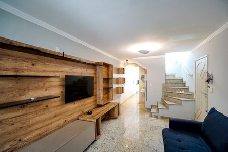 Sala de estar de casa para alugar com 3 quartos, 140m² em Cidade Mãe do Céu, São Paulo