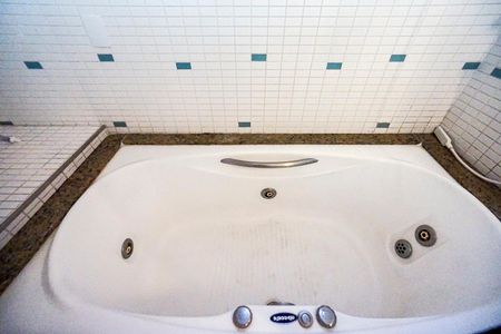 Casa para alugar com 140m², 3 quartos e 2 vagasBanheira