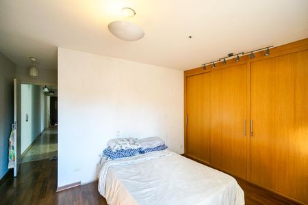 Casa para alugar com 140m², 3 quartos e 2 vagasSuíte 