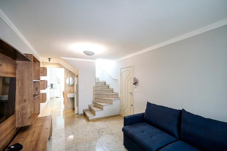 Casa para alugar com 140m², 3 quartos e 2 vagasSala de estar