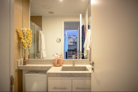 Apartamento à venda com 69m², 2 quartos e 1 vaga Apartamento à venda com 69m², 2 quartos e 1 vagaBanheiro Quarto 2 - Suite