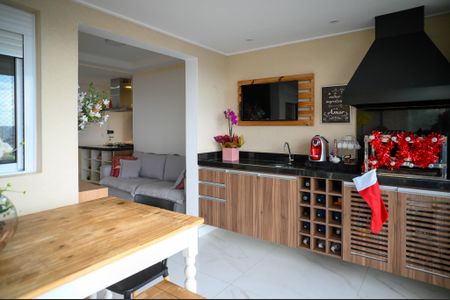 Apartamento à venda com 69m², 2 quartos e 1 vaga Apartamento à venda com 69m², 2 quartos e 1 vagaVaranda