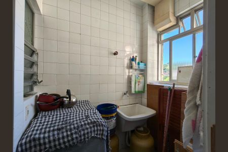 Apartamento para alugar com 143m², 3 quartos e 1 vagaÁrea de Serviço