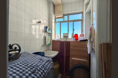 Apartamento para alugar com 143m², 3 quartos e 1 vagaÁrea de Serviço