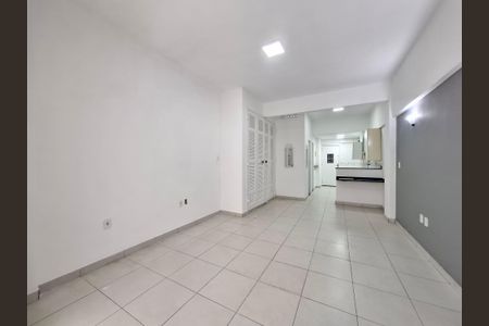 Sala/Quarto  de apartamento à venda com 1 quarto, 42m² em Saúde, Rio de Janeiro