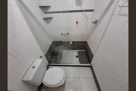 Banheiro  de apartamento à venda com 1 quarto, 42m² em Saúde, Rio de Janeiro