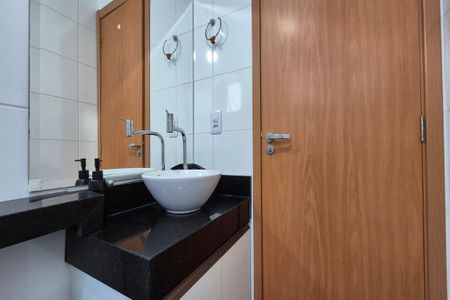 Apartamento para alugar com 43m², 2 quartos e 1 vaga Apartamento para alugar com 43m², 2 quartos e 1 vagaBanheiro