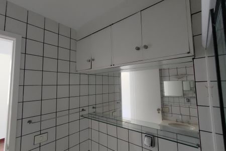 Apartamento para alugar com 100m², 4 quartos e 1 vagaBanheiro da Suíte