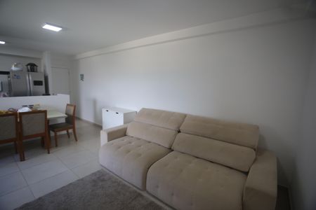 Apartamento à venda com 75m², 3 quartos e 2 vagasSala