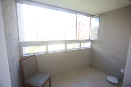 Sala de apartamento à venda com 3 quartos, 75m² em Nova Suíça, Belo Horizonte