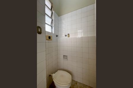 Apartamento para alugar com 216m², 3 quartos e 1 vagaÁrea de serviço - suíte - banheiro