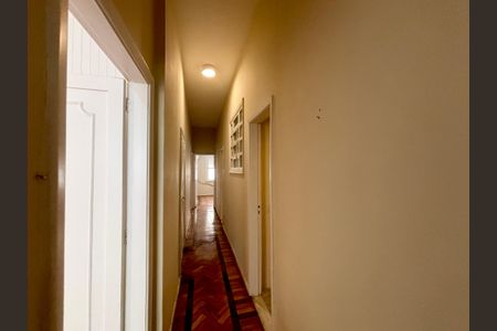 Apartamento para alugar com 216m², 3 quartos e 1 vagaCorredor