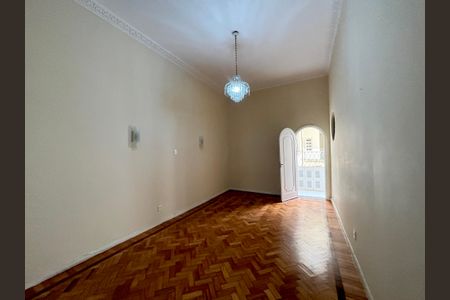 Apartamento para alugar com 216m², 3 quartos e 1 vagaSala de jantar