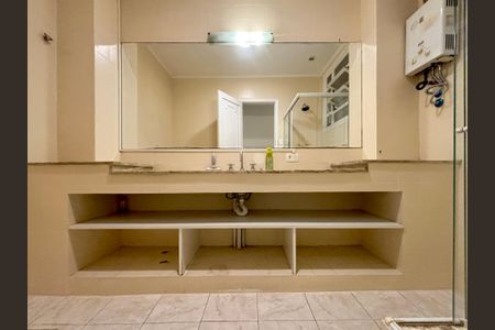 Apartamento para alugar com 216m², 3 quartos e 1 vagaBanheiro social