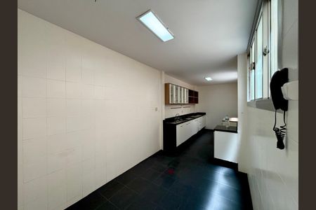 Apartamento para alugar com 216m², 3 quartos e 1 vagaCozinha