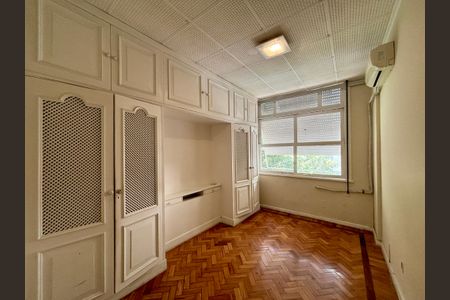 Apartamento para alugar com 216m², 3 quartos e 1 vagaSuíte