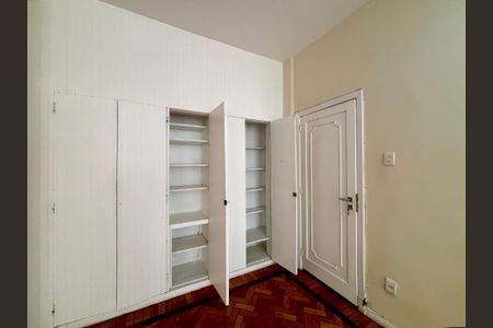 Sala de apartamento para alugar com 3 quartos, 216m² em Copacabana, Rio de Janeiro