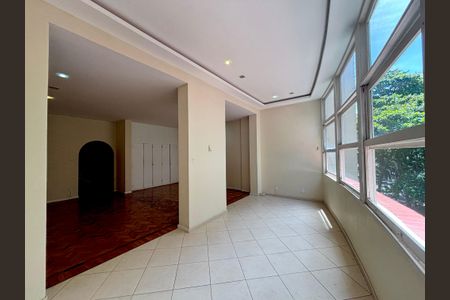 Apartamento para alugar com 216m², 3 quartos e 1 vagaSala