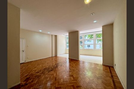 Apartamento para alugar com 216m², 3 quartos e 1 vagaSala